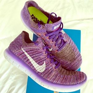 Nike Sz 10 Free Run Fly Knit Purple